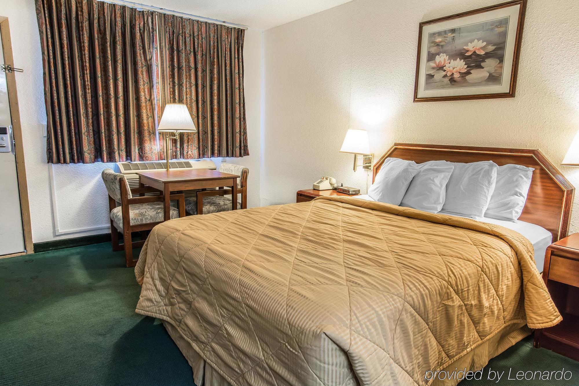 Econo Lodge & Suites Спокан Экстерьер фото