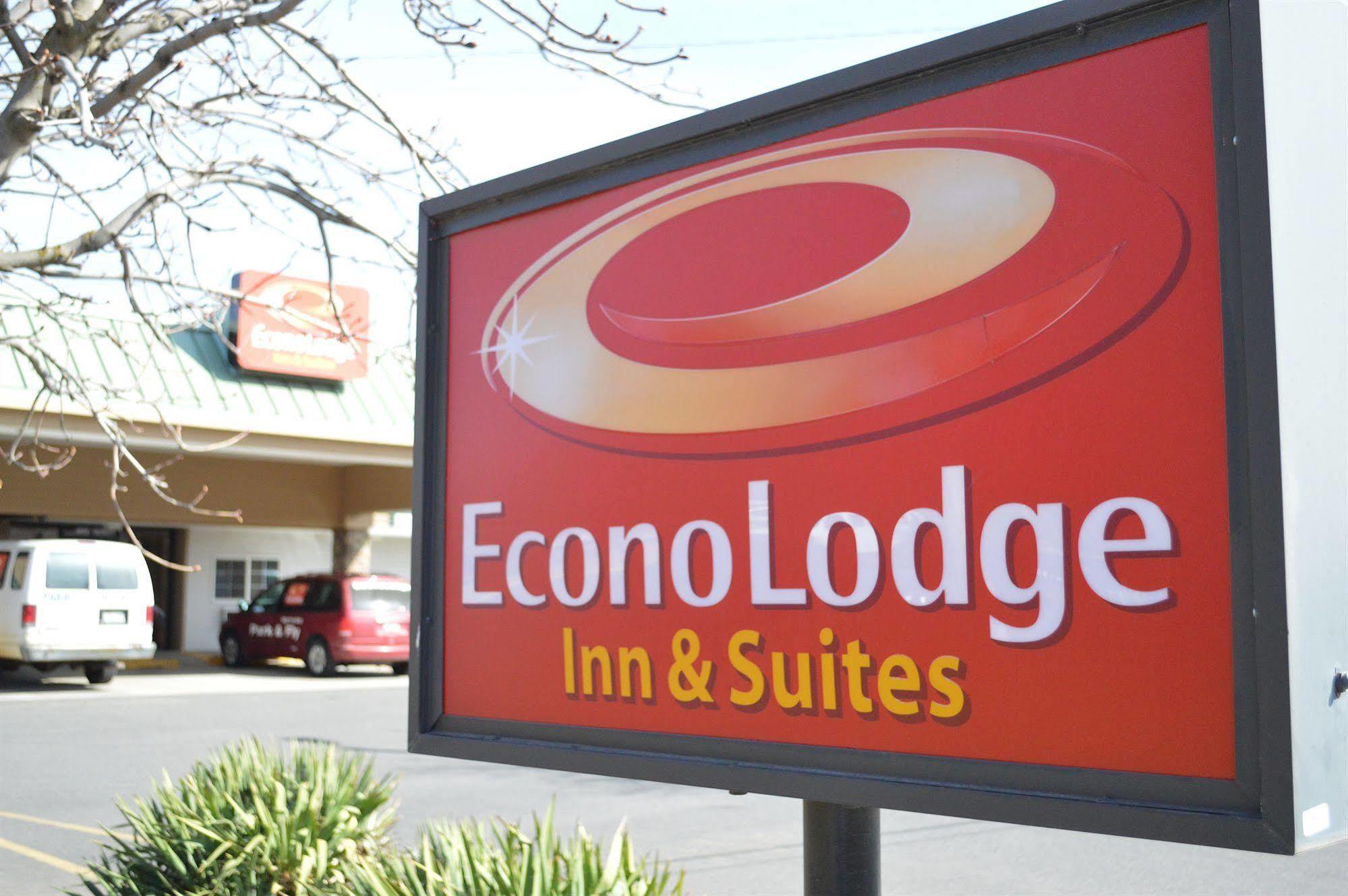Econo Lodge & Suites Спокан Экстерьер фото
