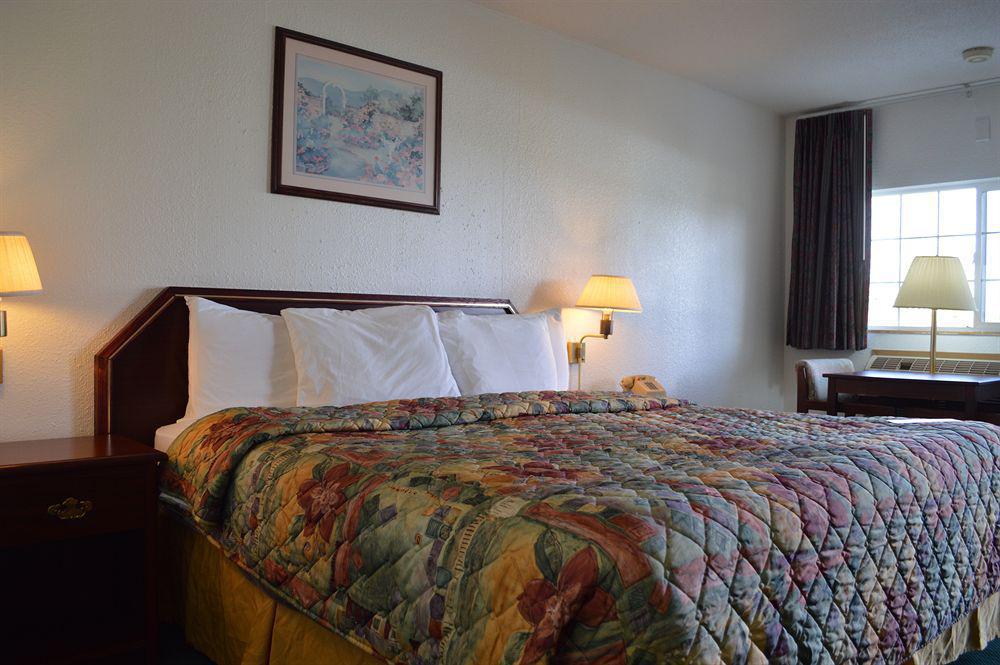 Econo Lodge & Suites Спокан Экстерьер фото