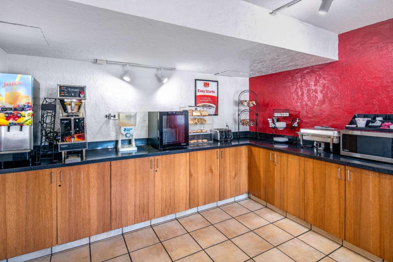 Econo Lodge & Suites Спокан Экстерьер фото